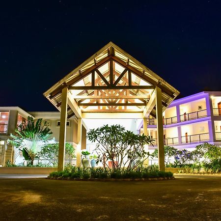 Tarisa Resort & Spa Mont-Choisy Exterior foto